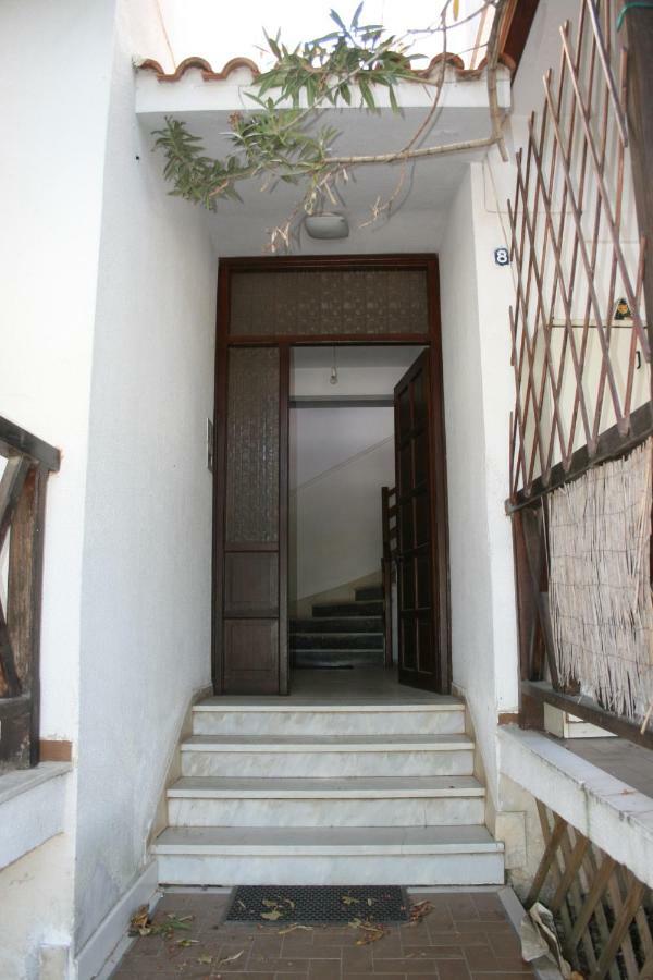 Entire Traditional Apartment At The Sea Nea Plagia Zewnętrze zdjęcie